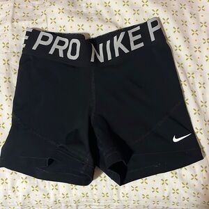 High Rise Nike Pro